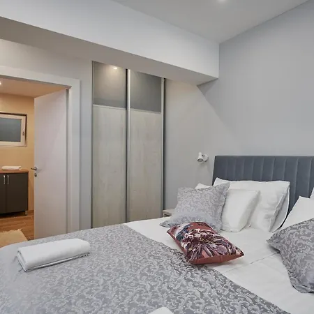Newly Renovated Apt. Near To Entrance To Old Town شقة دوبروفينك